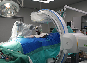 骨科手術機器人影像設備首選三維C臂還是CT？